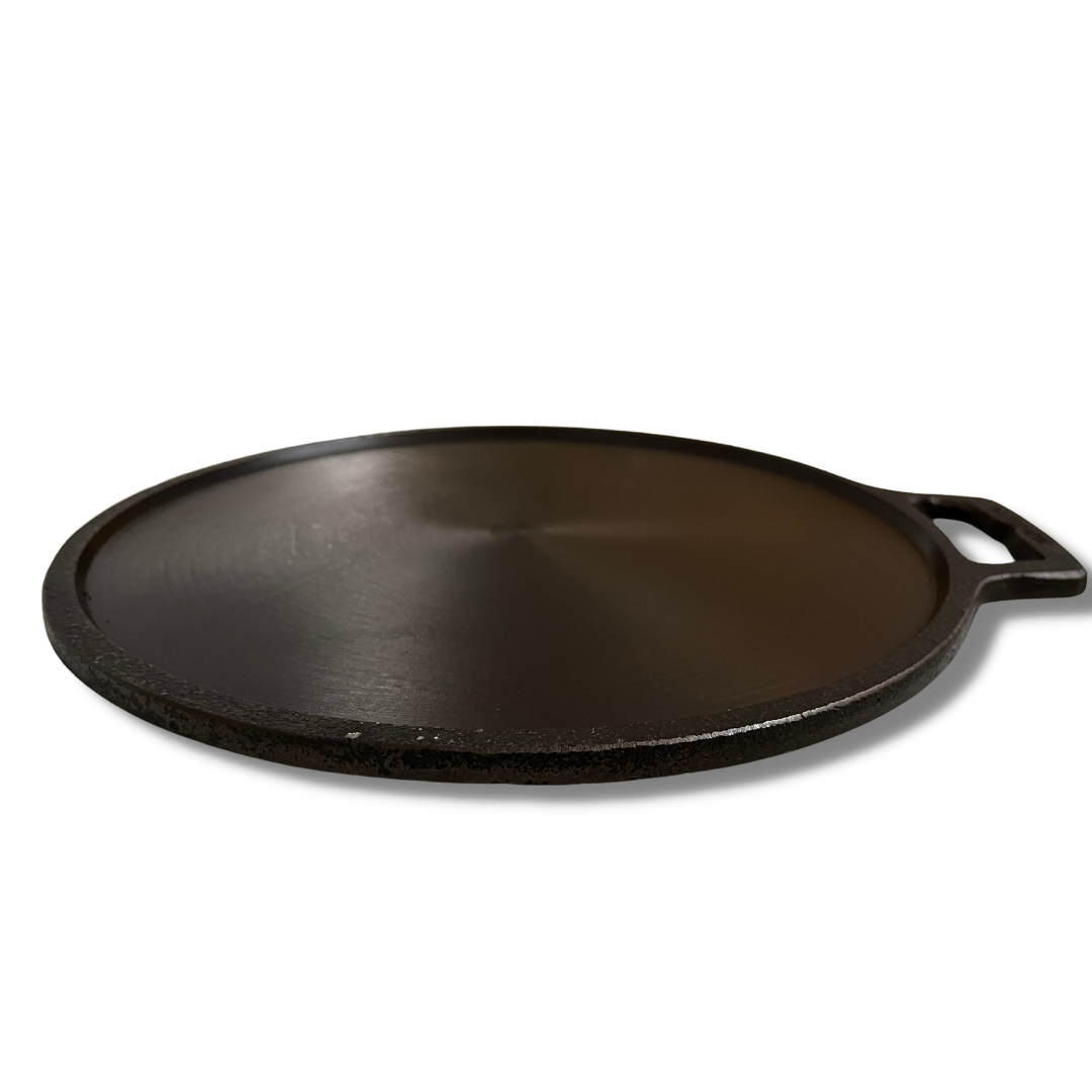 Pre seasoned large cast iron tawa